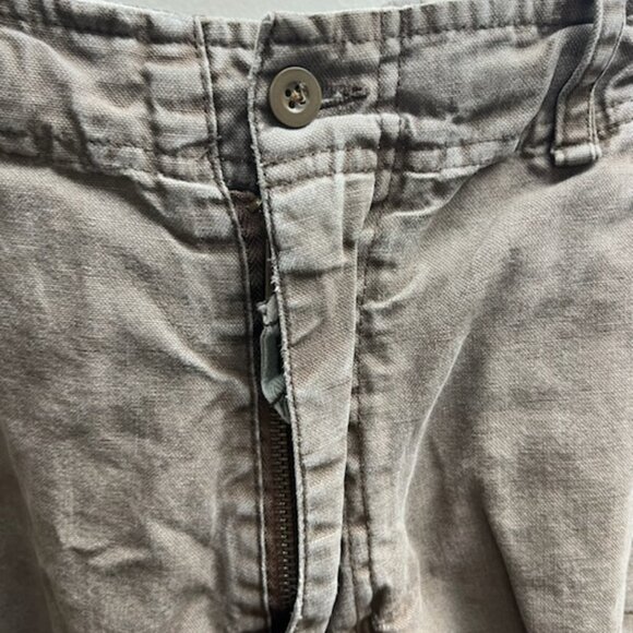 Men's Brown Cargo shorts - Picture 10 of 11